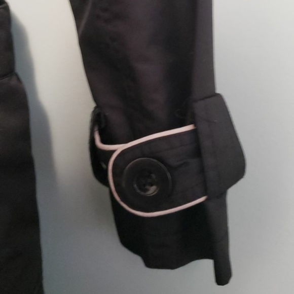 Seductions black trench coat with white trim - Picture 6 of 10
